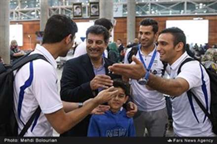 بازگشت ملی پوشان فوتسال از جام جهانی کلمبیا