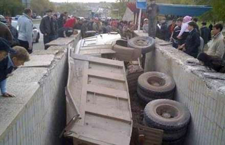 عجیب ترین تصادف های جهان