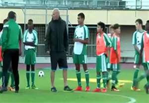 تعجب زیدان از سلفی غیرمنتظره در تمرین تیم جوانان