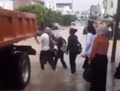 سرویس متفاوت کودکان برای رفتن به مدرسه