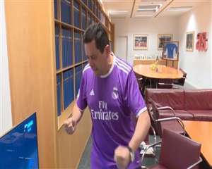 واکنش هوادار متعصب رئال مادرید به برد در دربی