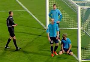 تلاش نافرجام مدافع در جلوگیری از گل خوردن