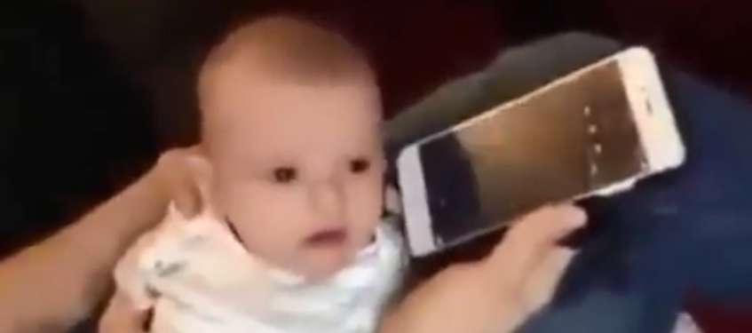 عکس العمل نوزاد به تلاوت قرآن