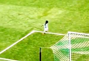 وقتی کودک خوشحالی گل رونالدویی می کند!