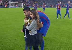 ماجرای ادامه‌دار کفش طلای سوارز با فرزندانش