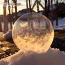 تصویر متحرک صحنه ی جالب و دیدنی از یخ زدن حباب آب