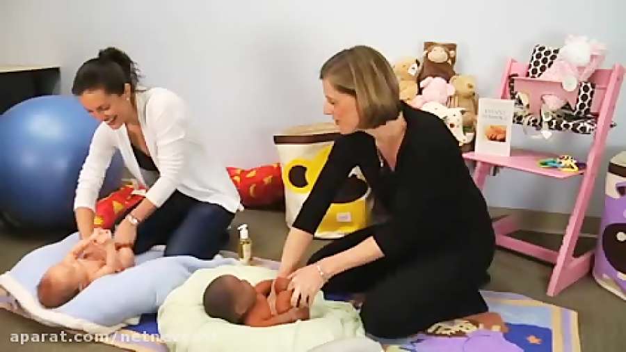 نحوه صحیح ماساژ شکمی در نوزاد و درمان طبیعی کولیک