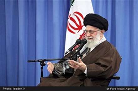 مراسم جشن تکلیف دانش آموزان در حسینیه امام خمینی(ره)