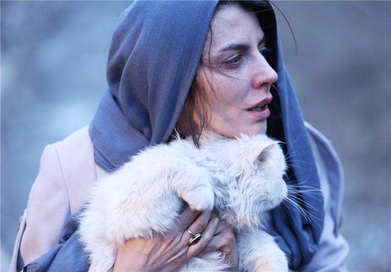 سیمرغ بلورین بهترین بازیگر نقش اول زن برای «لیلا حاتمى» و «مریلا زارعى»