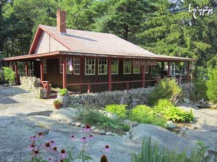 خانه ای که از روزنامه ساخته شده است