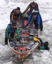 مسابقات قایقرانی در آب‌های یخ‌زده
