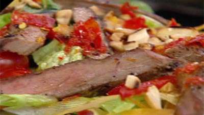 سالاد استیک با سس تای