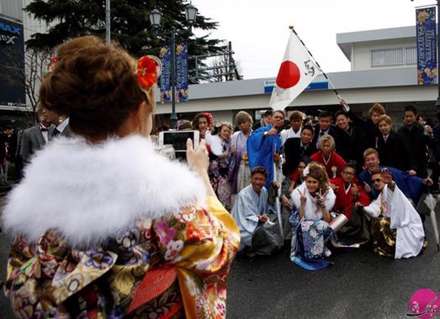 جوانان ژاپنی در جشن ورود به بزرگسالی