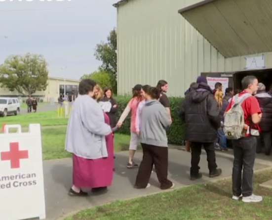 ۱۸۸ هزار تن در ایالت کالیفرنیا خانه هایشان را ترک کردند