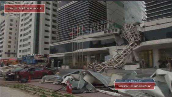 دبی؛ سقوط جرثقیل در بزرگراه