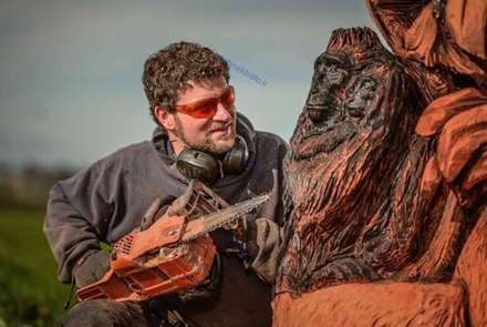 خلق مجسمه های چوبی شگفت آور با اره برقی