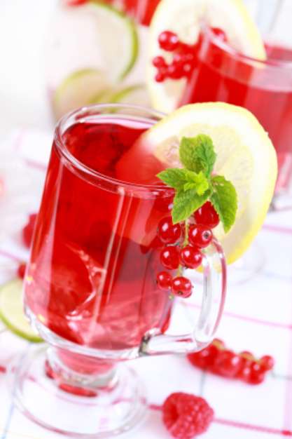 Refreshing summer ice tea