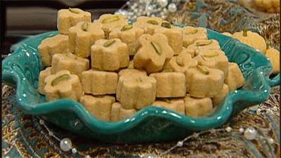 شیرینی آرد نخودچی