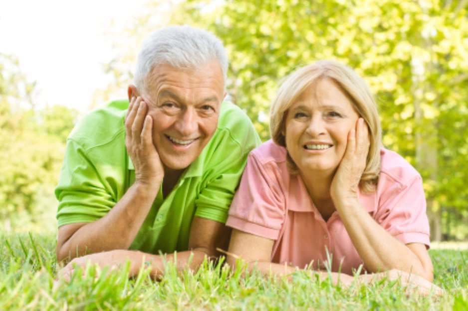 happy old people relaxed
