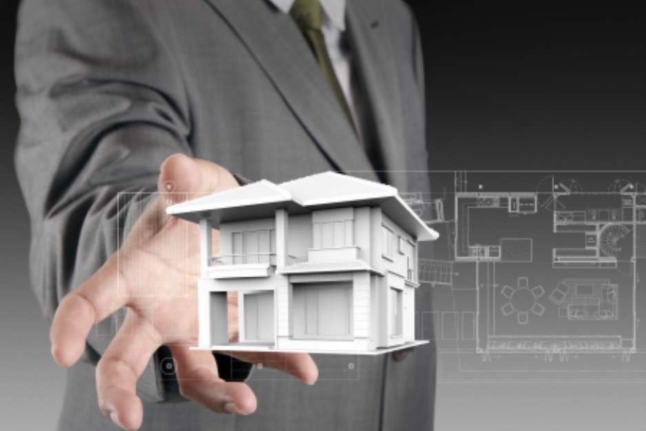The house in hands