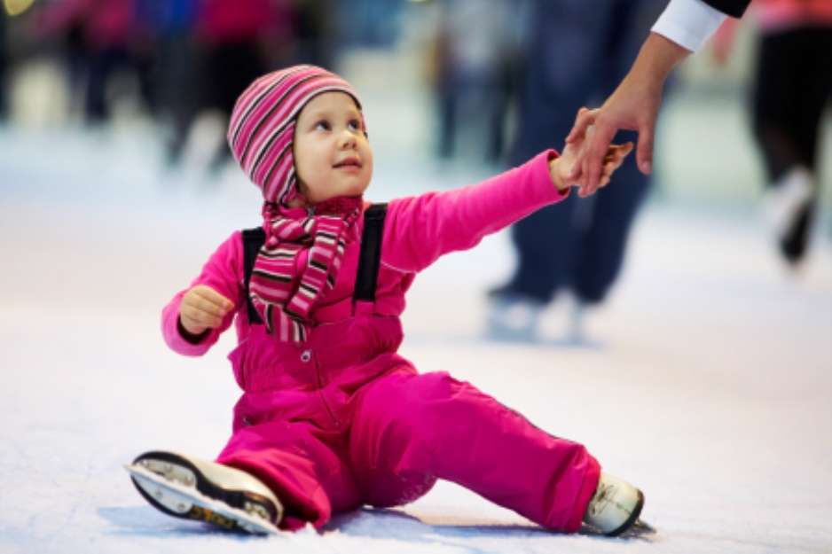 child leaning skating