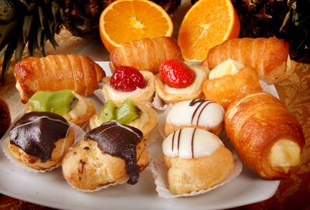 Paste fresche alla frutta e creme