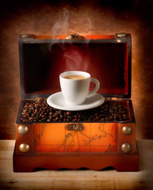 Scrigno con tazzina di caffأ¨