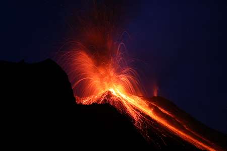 stromboli eruption 9159