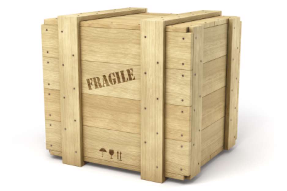 Caisse de bois sur fond blanc 1