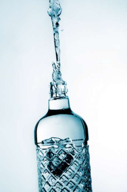 splash water