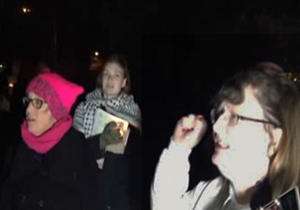 تجمع مقابل خانه معاون اول ترامپ