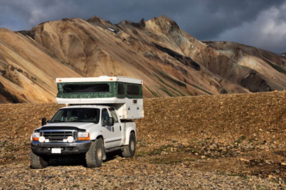 Off-road camper in Iceland mountains - Landmannalaugar