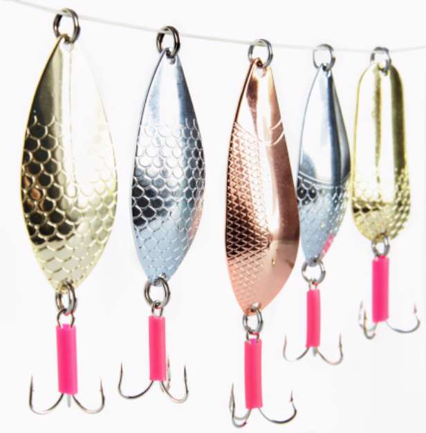 Many fishing lures