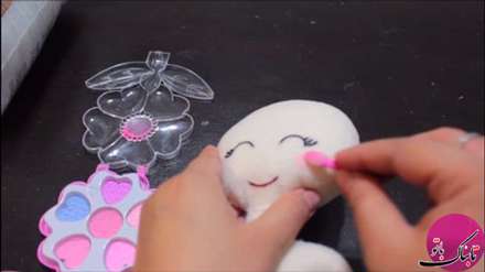 آموزش تصویری یک عروسک نمدی