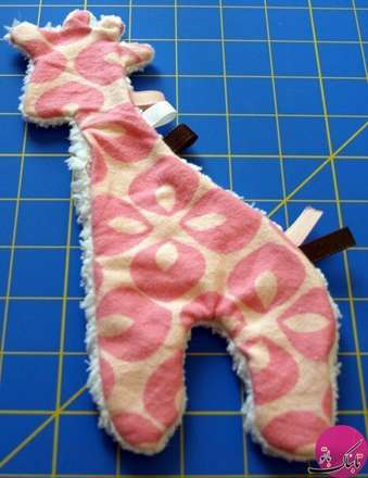 آموزش ساخت زرافه نمدی و آویزهای بهاری برای تزیین خانه