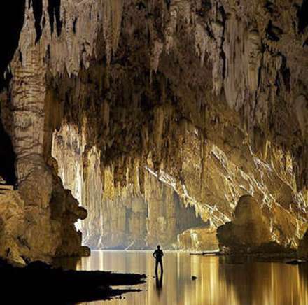 غارهای زیبا و خیره کننده در سراسر جهان