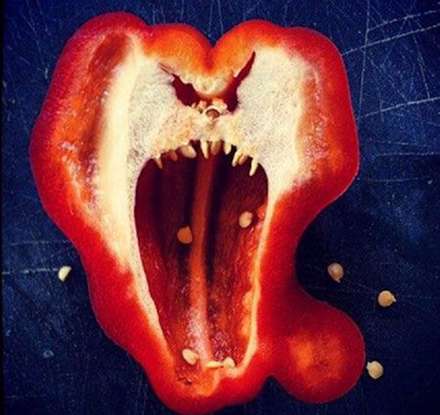 عکسهای خنده دار و جالب شکلک های بامزه روی میوه ها