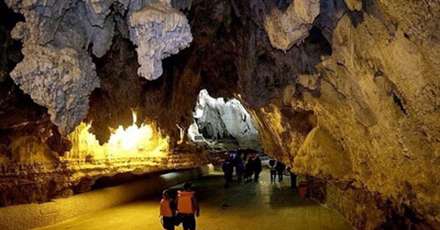 غارهای زیبا و خیره کننده در سراسر جهان