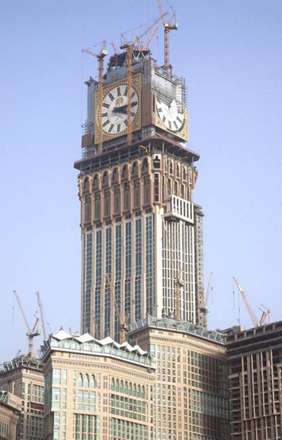 بلند ترین و بزرگترین ساعت جهان در مکه