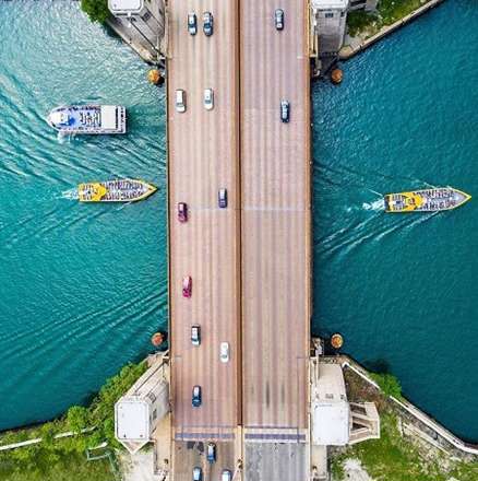 شیکاگو را از زاویه ای ببینید که هرگز ندیده اید