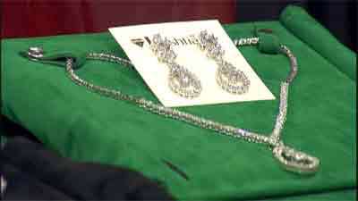 نگهداری از جواهرات