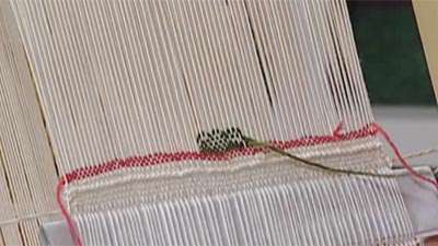 خانم عزیز | گلیم بافی (3)