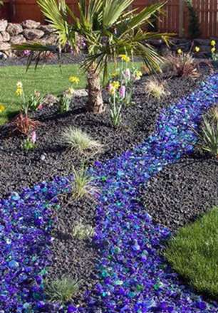 جلا دادن به باغ و باغچه با کمک خرده شیشه