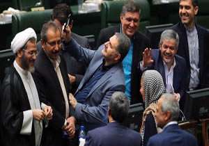 واکنش رحیم‌پور ازغدی به سلفی نمایندگان مجلس با موگرینی