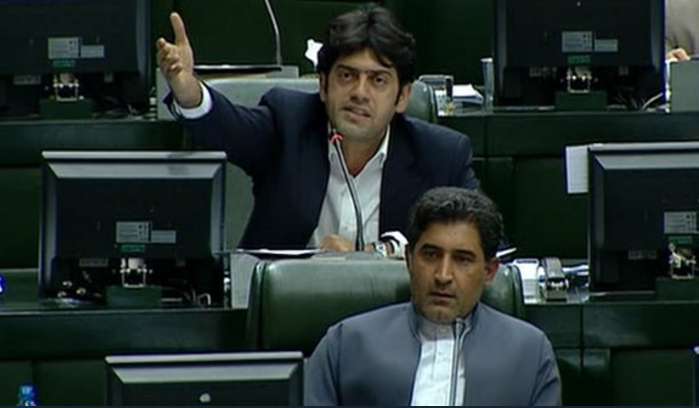 گلایه شدید یک نماینده از عدم حضور وزرا در مجلس