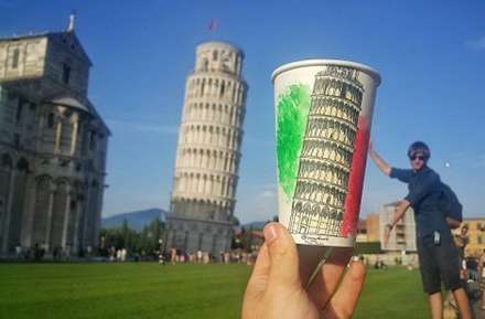 استفاده از لیوان کاغذی به جای بوم در سفر به دور دنیا