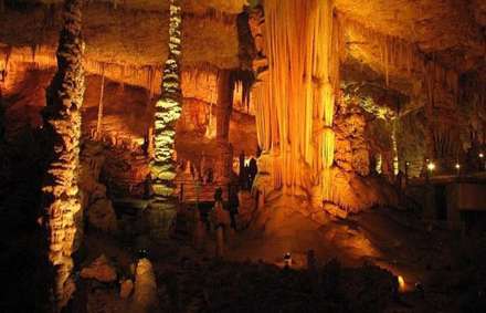 سازه‌های طبیعی و روانگردان غار آوشالوم