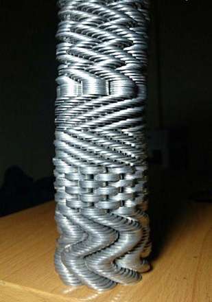 هنرمند ژاپنی متخصص سازه‌های سکه‌ای ضدگرانش