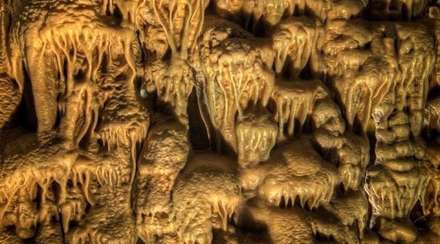 سازه‌های طبیعی و روانگردان غار آوشالوم