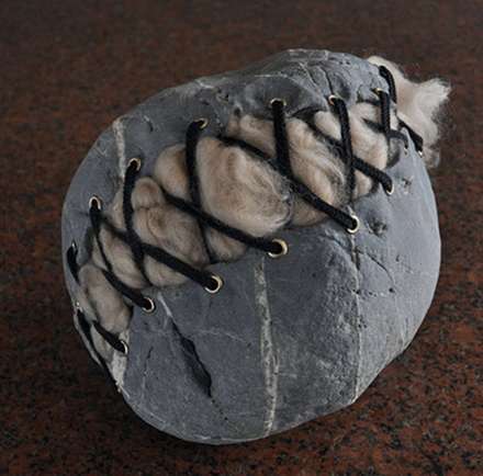 مجسمه های باورنکردنی از سنگ های ساحلی